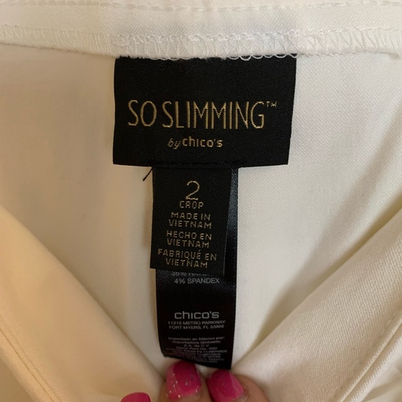 Chicos Brigitte solid white “so slimming” crop (23”) length sz 2 (12-14). - Picture 4 of 8